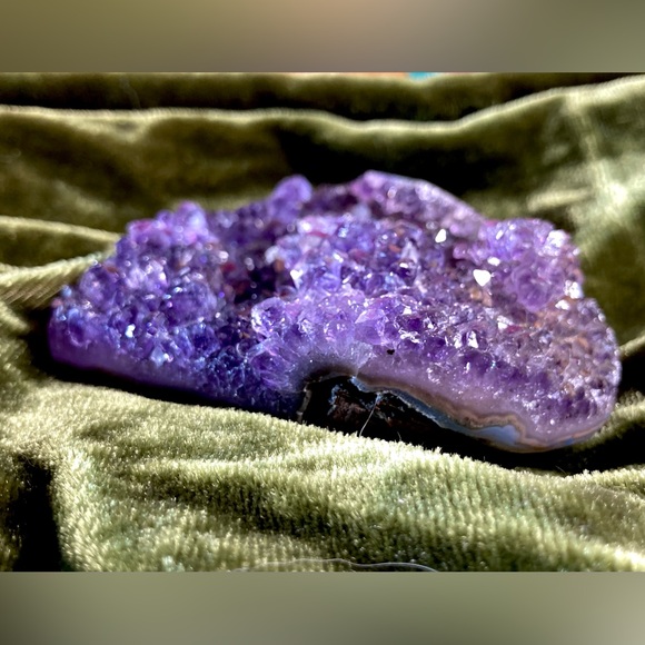 170G Heart Shaped Amethyst Cluster Gem Stone - Picture 11 of 14
